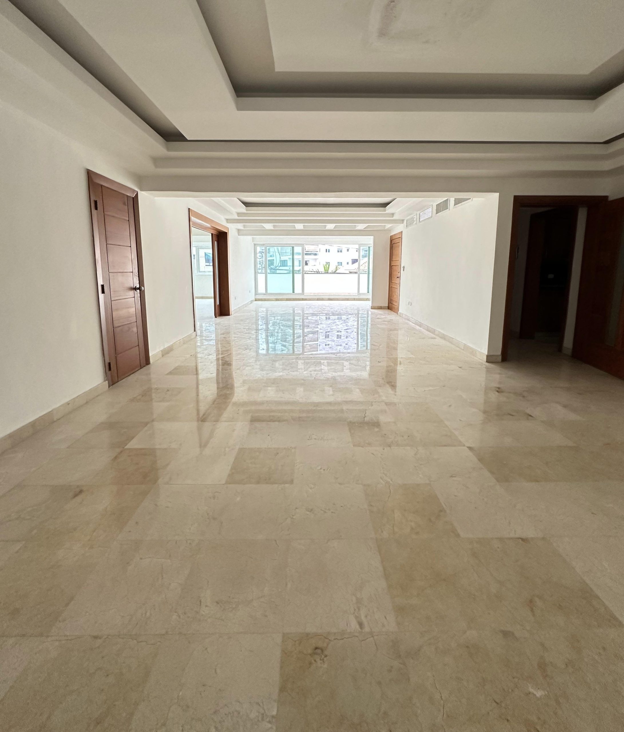 2da con terraza sumamente amplio apartamento en zona exclusiva de Naco