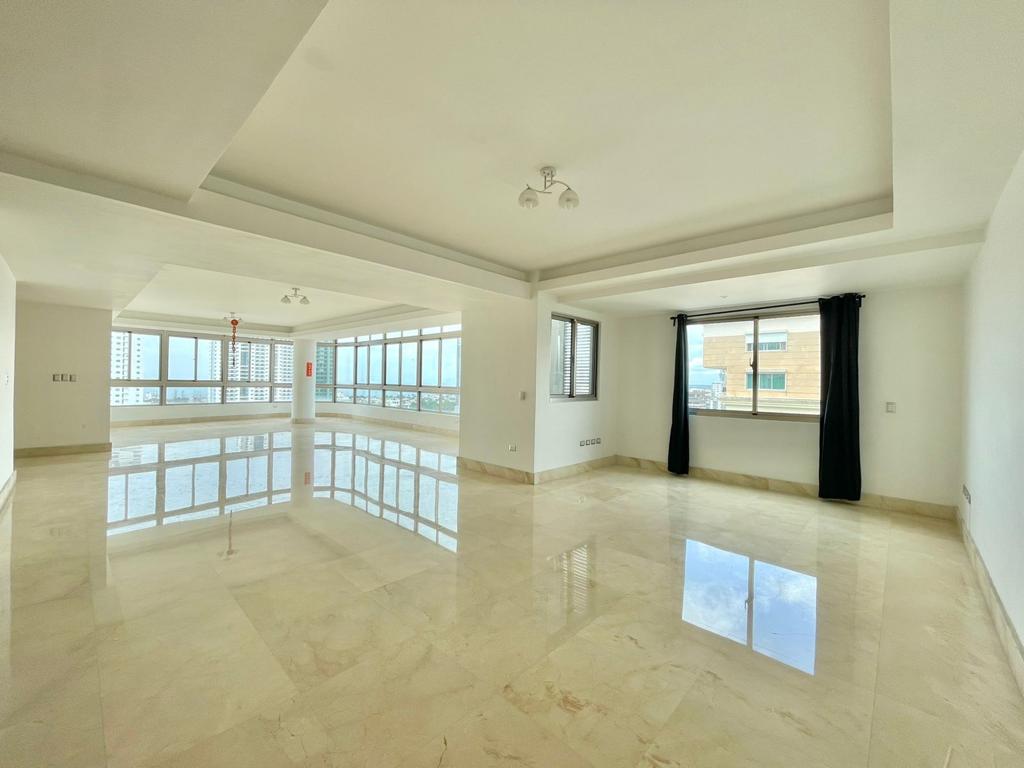 Precioso apartamento iluminado en sector Los Cacicazgos